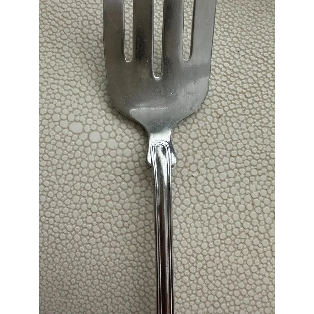 Reed & Barton Colonial Shell 1961 Stainless 8 3/8